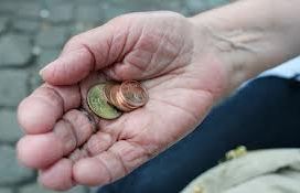 seniors_purchasing.jpg seniors_purchasing.jpg